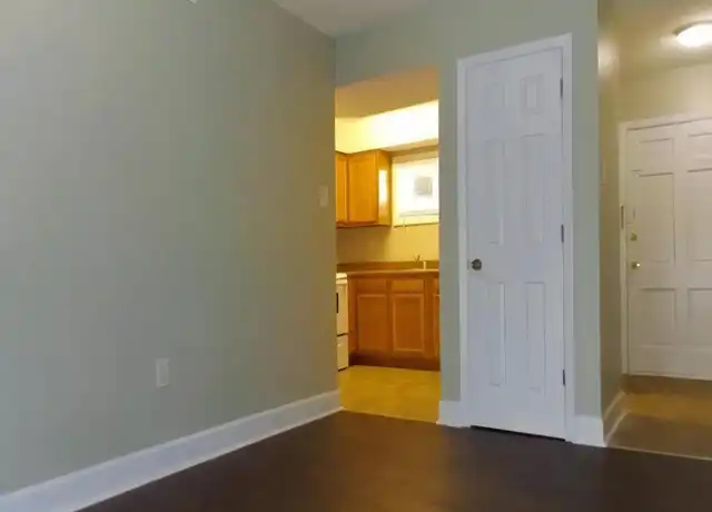 Property at 1854 Augusta Dr Unit 32, Lexington, KY, 40505, 1 bed, 1 bath, [object Object]