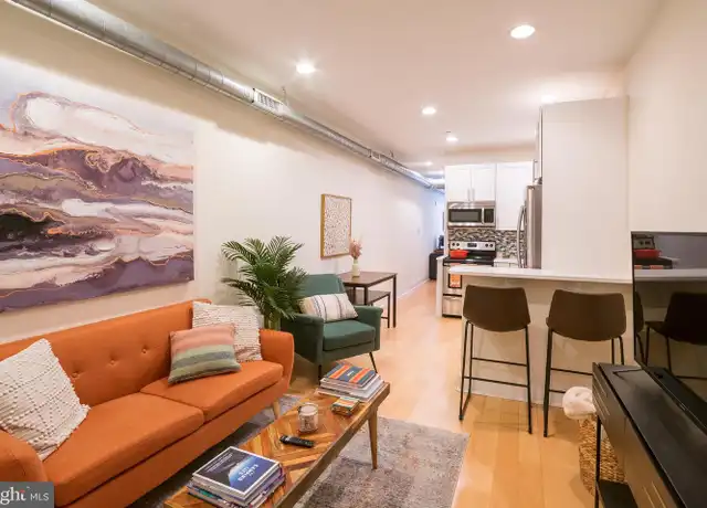 Property at 1305 Locust St Unit 4A, Philadelphia, PA, 19107, 1 bed, 1 bath, [object Object]