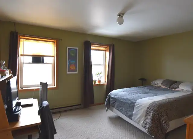 Property at 424 N Main St Unit 424-B, Oshkosh, WI, 54901, 1 bed, 1 bath, [object Object]