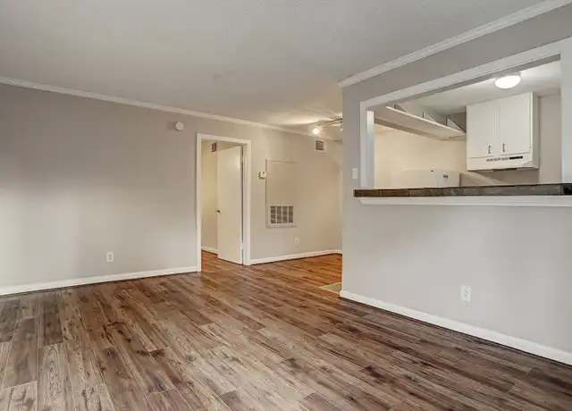 Property at 405 Hawthorne St Unit 04, Houston, TX, 77006, 1 bed, 1 bath, [object Object]