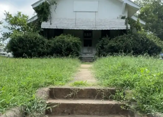 Property at 114 Cedar St, Laurens, SC, 29360, 2 beds, 1 bath, [object Object]