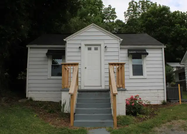 Property at 2110 Hawthorne St, Kingsport, TN, 37664, 2 beds, 1 bath, [object Object]