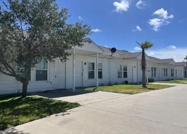 Property at 814 Airport Rd Unit 1, Rockport, TX, 78382, 1 bed, 1 bath, [object Object]