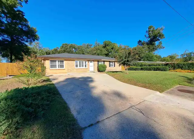 Property at 8101 Chapperal Dr, Pensacola, FL, 32514, 3 beds, 1.5 baths, [object Object]