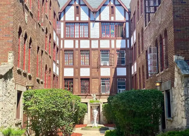 Property at 2548 W Fitch Ave Unit 1, Chicago, IL, 60645, 2 beds, 1 bath, [object Object]