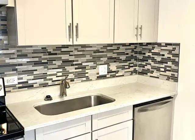 Property at 1415 Pearl St Unit 204, Denver, CO, 80203, 1 bed, 1 bath, [object Object]