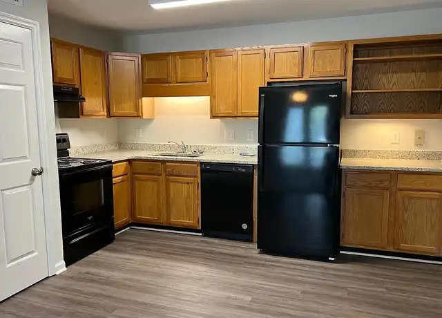 Property at Redwood Park Apartments - 3020 S Rutherford Blvd, Murfreesboro, TN, 37130, 2 beds, 2 baths, [object Object]