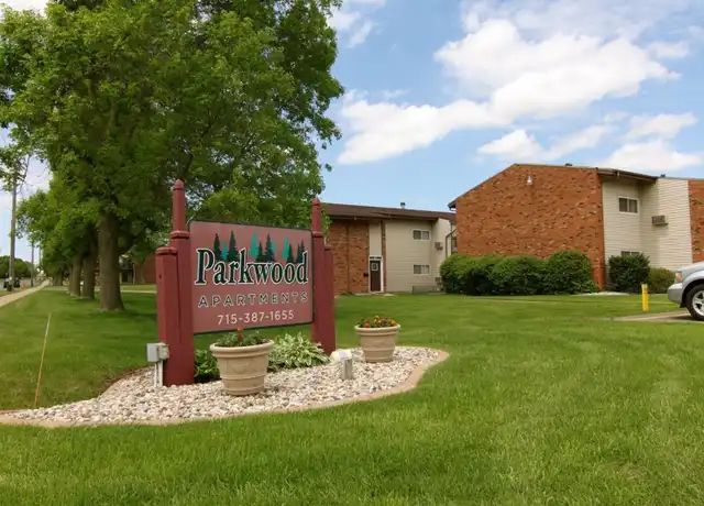 Property at 795 W 17th St, Marshfield, WI, 54449, 2 beds, 1 bath, [object Object]