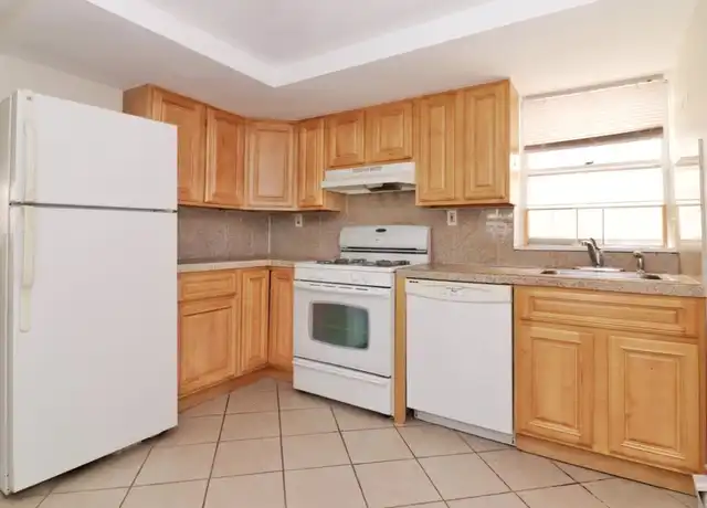 Property at 431 Manila Ave Unit 1, Jersey City, NJ, 07302, 2 beds, 1 bath, [object Object]