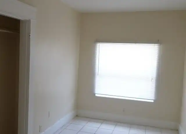 Property at 235 35th St S, Saint Petersburg, FL, 33711, 3 beds, 1 bath, [object Object]