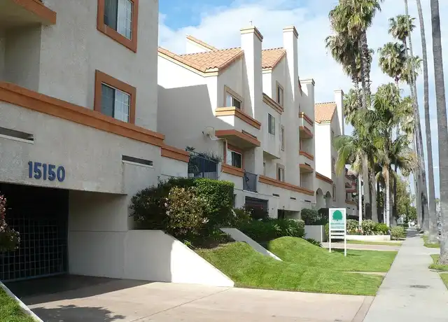 Property at Palm Terrace Apartments - 15150 Sherman Way, Van Nuys, CA, 91405, 1 bed, 1 bath, [object Object]