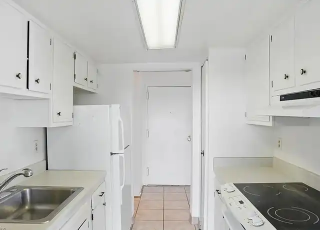 Property at 2830 Shore Dr, Virginia Beach, VA, 23451, 1 bed, 1 bath, [object Object]