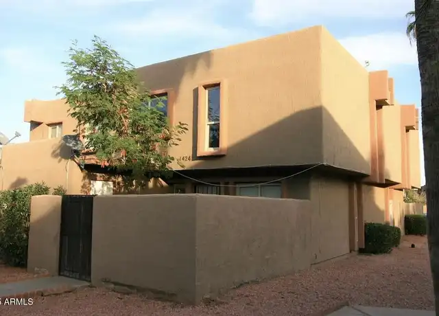 Property at 1424 N 53rd Ave, Phoenix, AZ, 85043, 3 beds, 1.5 baths, [object Object]