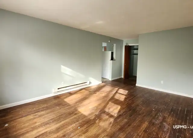 Property at 833 Seton Ave Unit 2, Cincinnati, OH, 45205, 1 bed, 1 bath, [object Object]