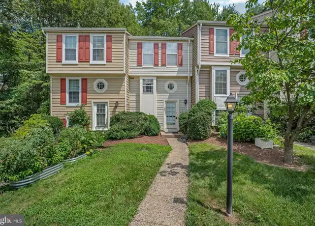Property at 1613 Fieldthorn Dr, Reston, VA, 20194, 3 beds, 2 baths, [object Object]