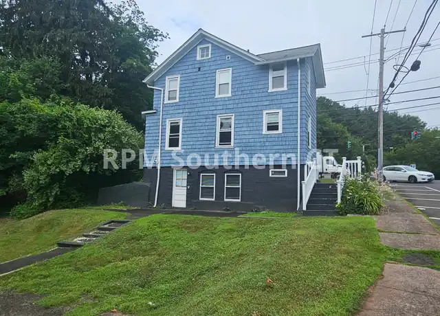 Property at 33 Evergreen Ave, Hamden, CT, 06518, 3 beds, 2 baths, [object Object]