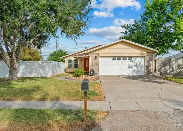 Property at 1305 Harbor Lights Dr, Corpus Christi, TX, 78412, 3 beds, 2 baths, [object Object]