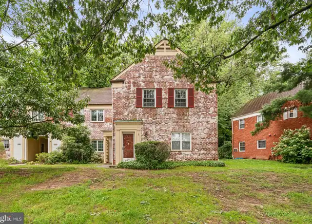 Property at 1134 Valley Dr, Alexandria, VA, 22302, 1 bed, 1 bath, [object Object]