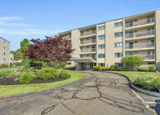 Property at 200 Park Terrace Dr, Stoneham, MA, 02180, 2 beds, 2 baths, [object Object]