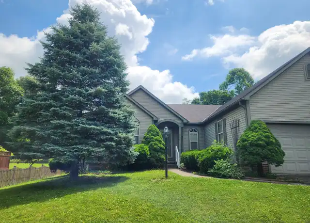 Property at 1586 Bush Hill Dr, Lancaster, OH, 43130, 3 beds, 2 baths, [object Object]