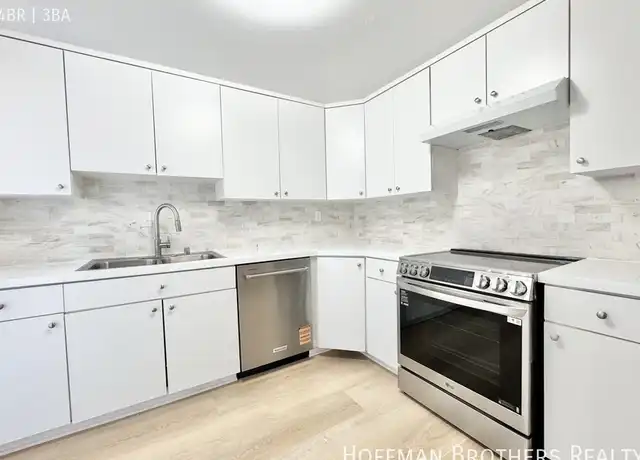 Property at 10464 Larwin Ave Unit 14, Chatsworth, CA, 91311, 4 beds, 3 baths, [object Object]