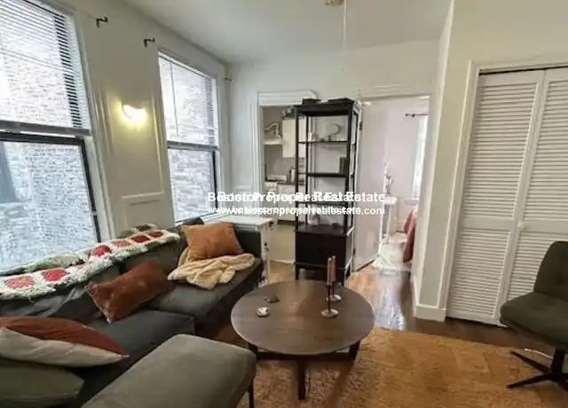 Property at 100 Myrtle St, Boston, MA, 02114, 1 bed, 1 bath, [object Object]