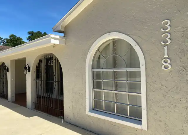 Property at 3318 W Walnut St Apt 2, Tampa, FL, 33607, 3 beds, 2 baths, [object Object]