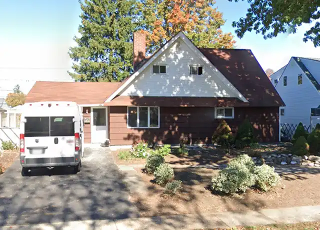 Property at 178 Brittle Ln, Hicksville, NY, 11801, 5 beds, 2 baths, [object Object]