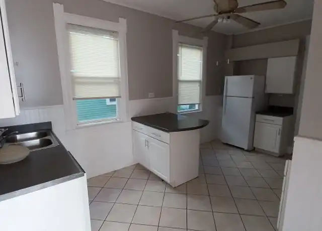 Property at 622 Park Ave Unit 1, Syracuse, NY, 13204, 2 beds, 1 bath, [object Object]