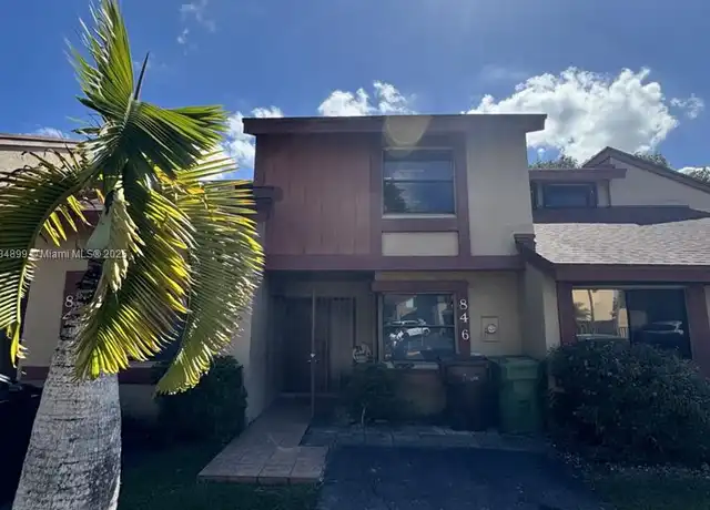 Property at 846 W 40th Dr #19, Hialeah, FL, 33012, 2 beds, 2.5 baths, [object Object]
