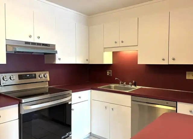 Property at 364 Neponset St Unit K, Canton, MA, 02021, 2 beds, 1 bath, [object Object]