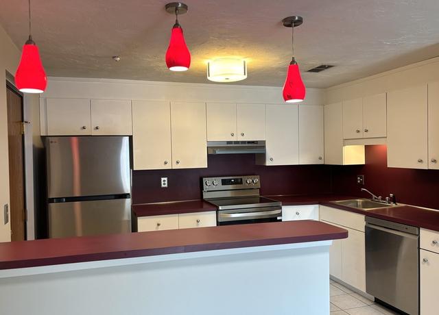 Photo of 364 Neponset St Unit K, Canton, MA 02021
