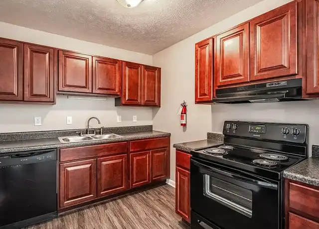 Property at Cypress Pointe Apartments - 200 Verdant Dr, Greenville, NC, 27858, 1-2 bed, 1 bath, [object Object]