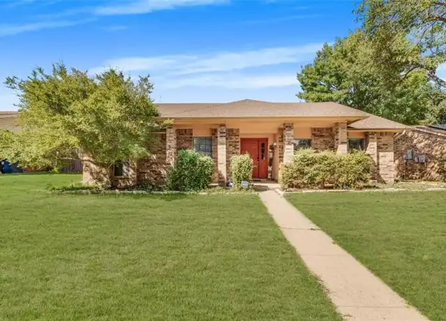 Property at 634 Chestnut Dr, Grand Prairie, TX, 75052, 4 beds, 2 baths, [object Object]