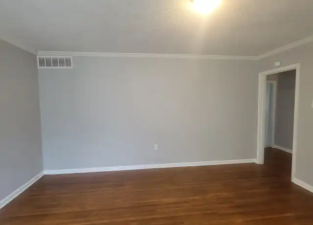 Property at 1625 Whitney Ave, Memphis, TN, 38127, 5 beds, 2.5 baths, [object Object]