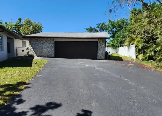Property at 137 Vermont Ave, Fort Myers, FL, 33905, 3 beds, 2 baths, [object Object]