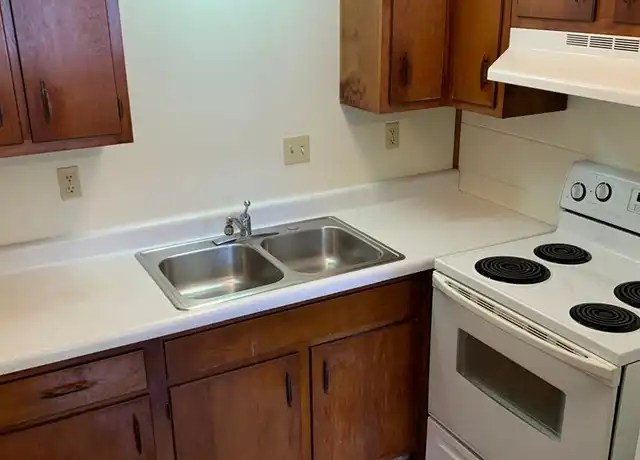 Property at 326 W Kenwood Dr Apt 05, Bloomington, IN, 47404, 1 bed, 1 bath, [object Object]