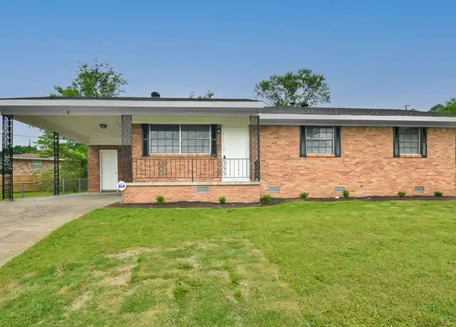 Property at 8 Stonecrest Cir, Little Rock, AR, 72204, 3 beds, 2 baths, [object Object]