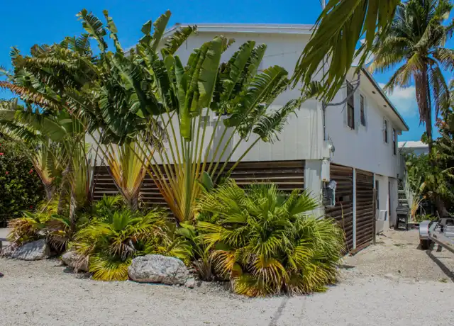 Property at 133 Venetian Dr, Islamorada, FL, 33036, 3 beds, 2 baths, [object Object]