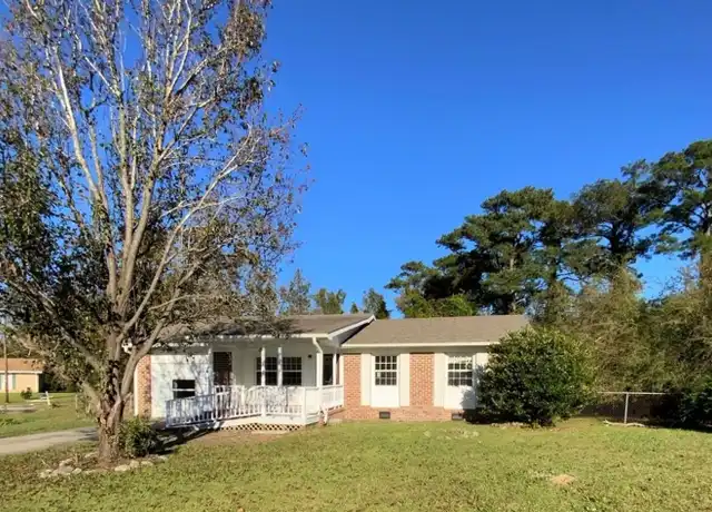 Property at 17 Cornell Ct, Jacksonville, NC, 28546, 3 beds, 2 baths, [object Object]