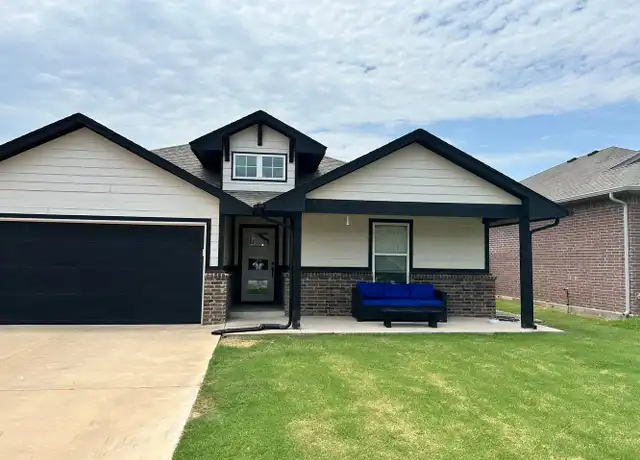 Property at 525 Remington Ave, Jones, OK, 73049, 3 beds, 2 baths, [object Object]