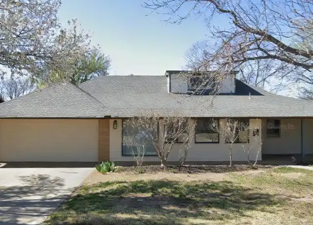 Property at 2820 Sunnybrook Ln, Enid, OK, 73703, 3 beds, 2 baths, [object Object]
