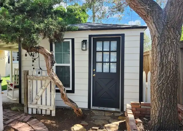 Property at 2411 25th St Unit B, Lubbock, TX, 79411, 1 bed, 1 bath, [object Object]