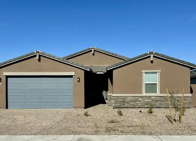 Property at 5050 W Hunter Trl, San Tan Valley, AZ, 85144, 4 beds, 2.5 baths, [object Object]