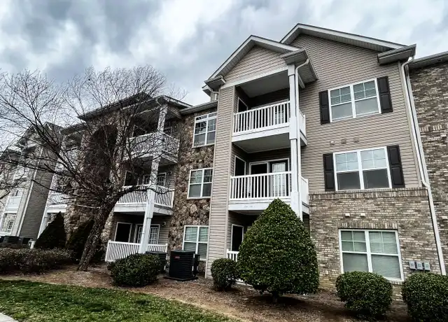 Property at 7102 W Friendly Ave, Greensboro, NC, 27410, 2 beds, 2 baths, [object Object]