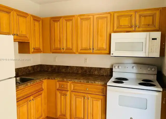 Property at 8275 NE Miami Ct #102, Miami, FL, 33138, 2 beds, 1 bath, [object Object]