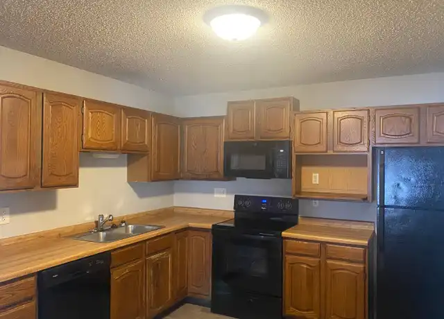 Property at 1934 20th Ave S, Moorhead, MN, 56560, 3 beds, 2 baths, [object Object]