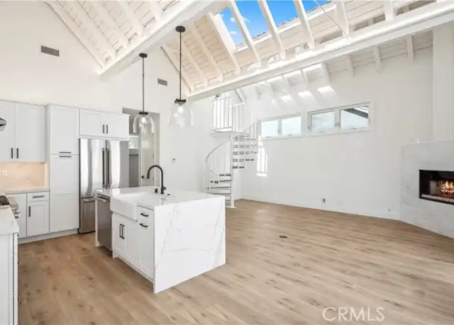 Property at 439 Carnation Ave, Corona Del Mar, CA, 92625, 2 beds, 2 baths, [object Object]