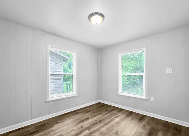 Property at 904 Bales St, Cleburne, TX, 76033, 3 beds, 1.5 baths, [object Object]