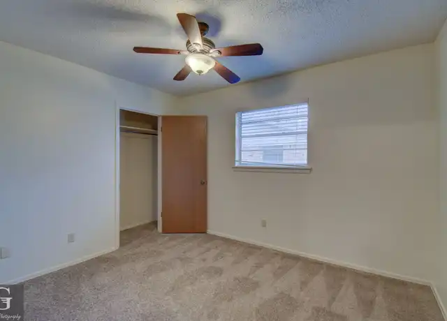 Property at 503 Yale Pl, Bossier City, LA, 71111, 4 beds, 2 baths, [object Object]